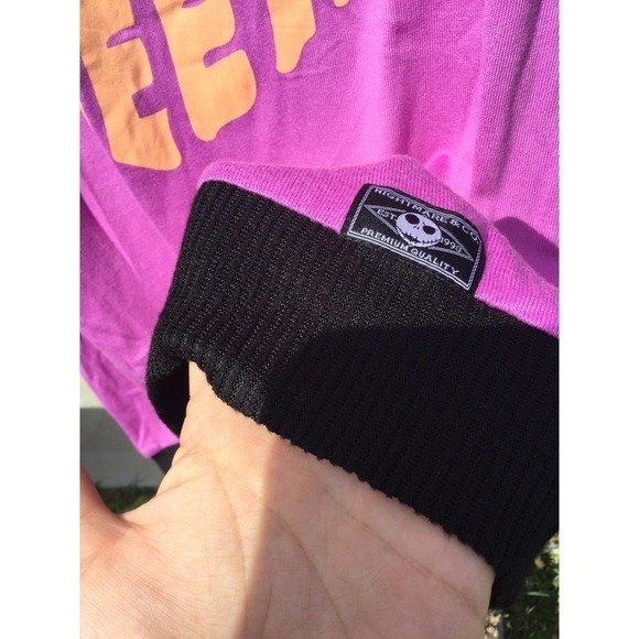 Disney Nightmare Before Christmas 2X NEW womens sleep shirt black fuchsia socks - Picture 7 of 14